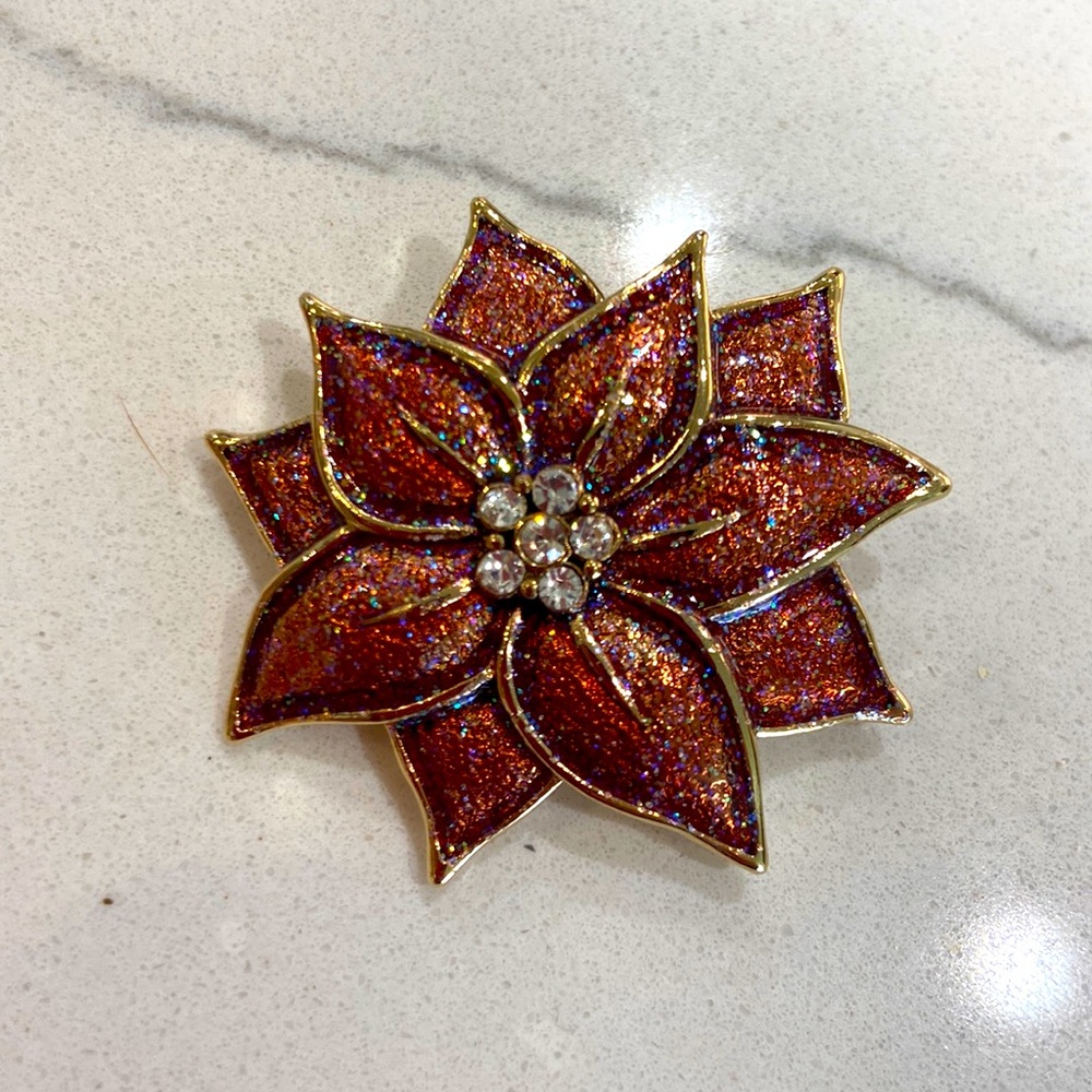 Poinsettia Pin